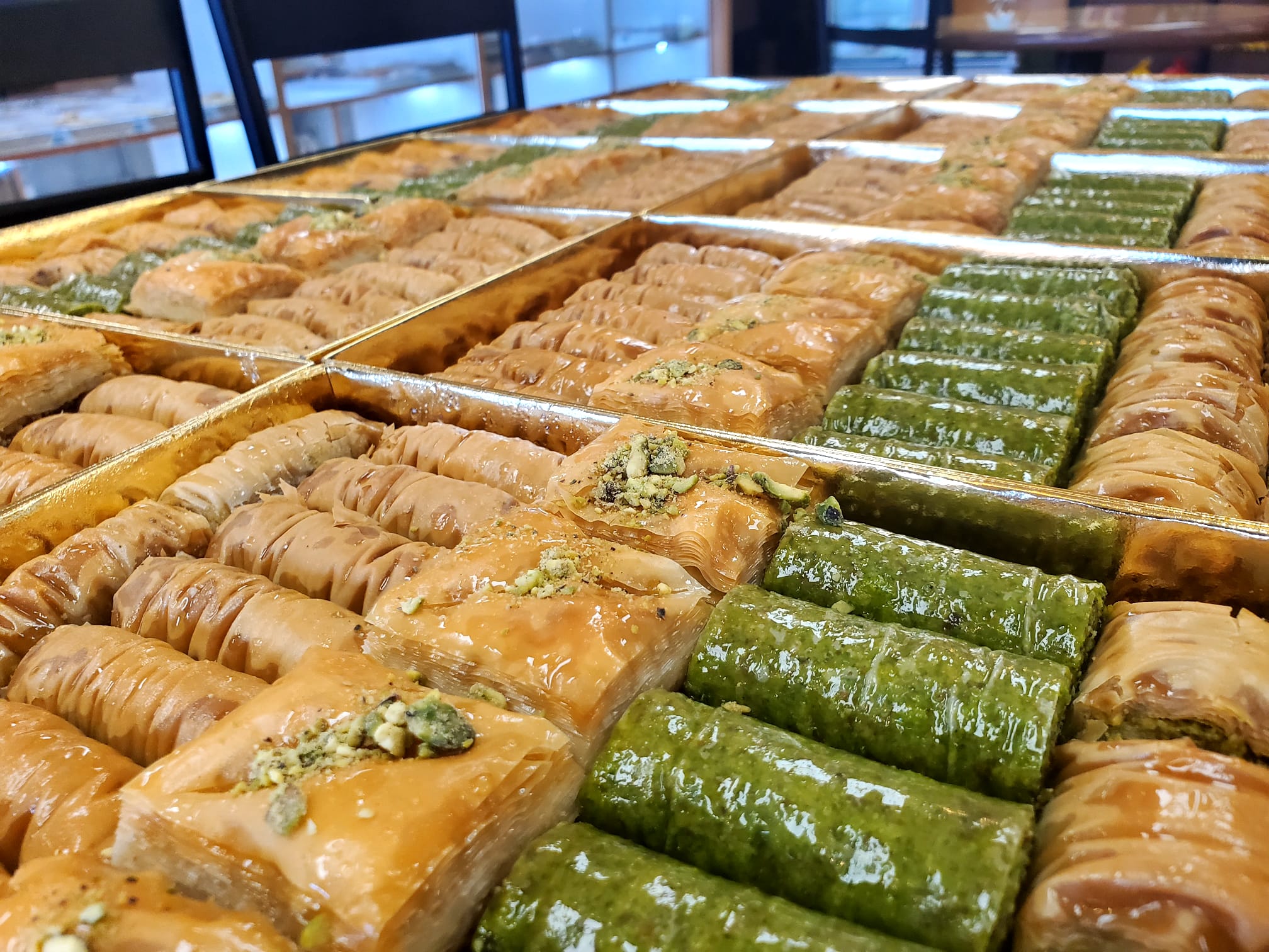 Mix Pistachio And Walnut Baklava